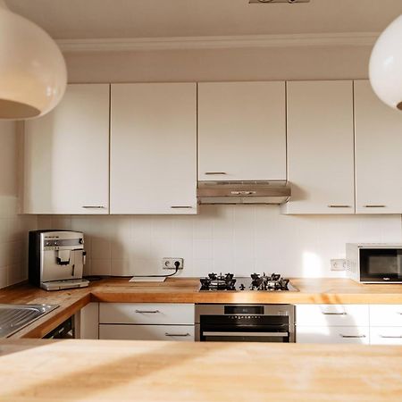 Zonnig Appartement Met Prachtig Uitzicht Op A+Locatie Antwerp Luaran gambar